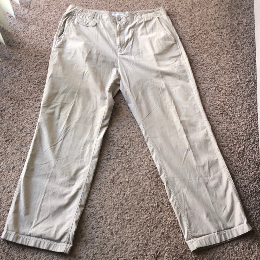 Calvin Klein men’s size 36/32 beige pants